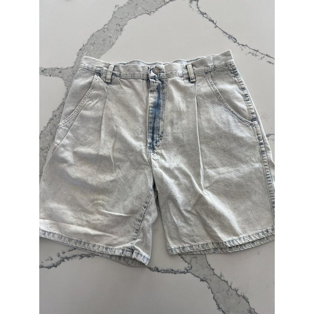 Vintage Wrangler Shorts Men's 34 Pleated Blue Denim Light Wash Casual Loose